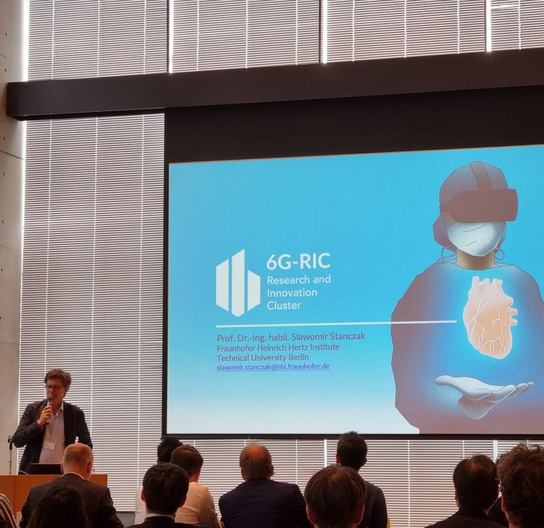 Prof. Slawomir Stanczak is presenting 6G-RIC during the Germany-Japan Research Workshop @ NICT | April 2023