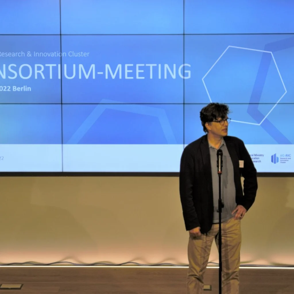 With more than 80 international partners from science, research and associated partnerships, we discussed key research questions and innovative approaches to 6G